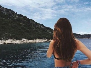 I Am A Brunette, People Call Me Latin-xangel