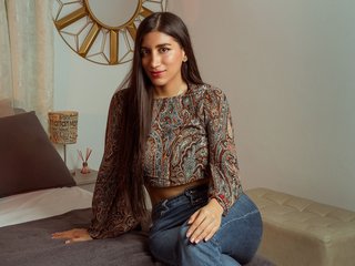 I'm A Sex Cam Easy Chick And I Am A Brunette And I'm 25 Yrs Old