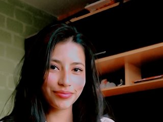 A Live Chat Dreamy Chick Is What I Am! My BongaCams Name Is Danycinnamon And I Am A Brunette