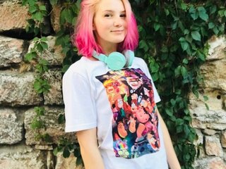 I Am A Blonde And A Camming Suave Sweet Thing Is What I Am