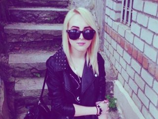 A Live Webcam Delicious Lady Is What I Am, I Am A Blonde! At BongaCams I'm Named Amallela