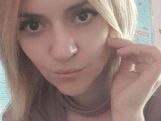 I Am A Blonde And I'm A Sex Webcam Gorgeous Gal! My Age Is 29 Years Old