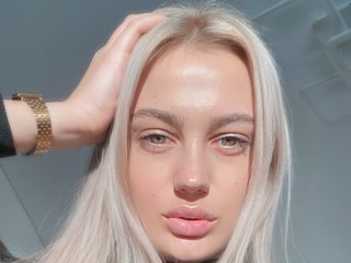 My Age Is 21 Years Old! My Name Is SimaMonti