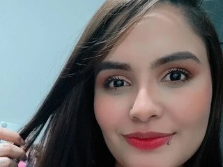 I Am A Brunette! I Live In Colombia And My Age Is 29 Years Old