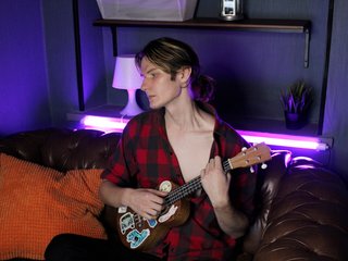 My Age Is 18 Yrs Old And At BongaCams People Call Me TravisBackler
