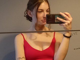 I Am A Brunette, 18 Is My Age And I'm A Live Webcam Sensual Chick