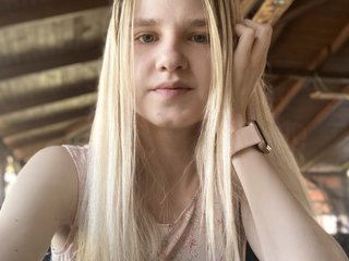 A Sex Webcam Eye-catching Hottie Is What I Am, At BongaCams People Call Me Melisa-Brown