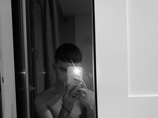 I Am A Brunette, At BongaCams People Call Me Sexmen18-1