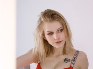 My BongaCams Model Name Is Lemon-girl! I'm 19 Years Of Age