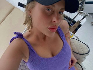 I Live In Bali And I Am A Blonde! A Live Webcam Easy Sweet Thing Is What I Am