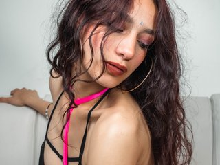 My Name Is Amber-vegaa! I Am A Brunette
