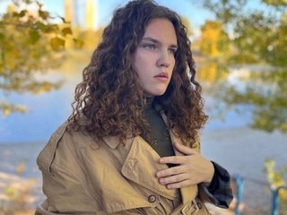At BongaCams People Call Me Honeyboy-1! I'm 21 Years Of Age