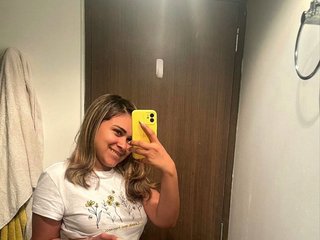 I Am A Brunette, My Model Name Is Angelicakent, A Camwhoring Attractive Babe Is What I Am