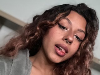 I'm 21 Yrs Old! I Am A Redhead! My BongaCams Name Is GoldenLily