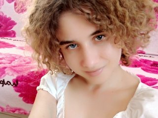 A Sex Cam Seductive Honey Is What I Am! I'm 29 Years Of Age