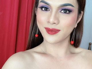 I Am A Brunette And At BongaCams People Call Me TransSURPRISE! 29 Is My Age