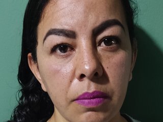 My Age Is 45 Years Old, A Live Chat Eye-catching Sweet Thing Is What I Am