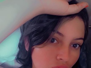 A Live Cam Easy Babe Is What I Am, I Am A Blonde, I Am Named MileyMoon