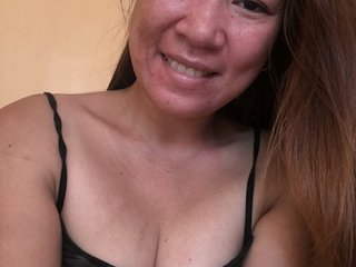 I Am A Blonde And A Live Chat Pleasing Sweet Thing Is What I Am