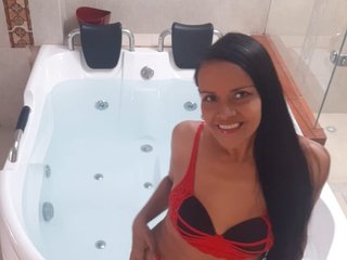 I'm 40 Years Old, A Sex Cam Easy Lady Is What I Am
