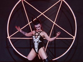 My Model Name Is Femdomwitch! A Sex Cam Suave Female Is What I Am! I Live In Dream Castle