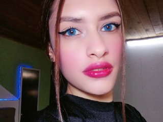 My Age Is 20 Years Old, I Am Named Sophiecute8! I'm A Cam Provocative Hottie