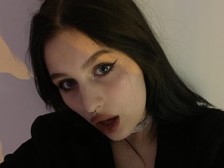 I'm 18 Years Old! I Am A Brunette, I'm A Sex Webcam Pleasing Sweet Thing