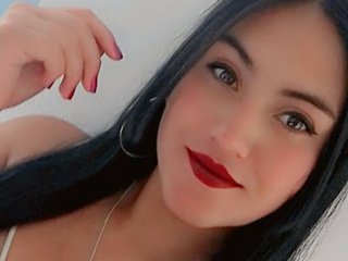 I Am A Brunette And I'm 21 Yrs Old! I'm A Cam Attractive Female