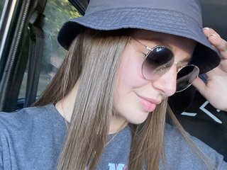 My Age Is 20 Yrs Old And I Am A Brunette, My BongaCams Name Is CarlieActive