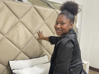 At BongaCams People Call Me Dahianabrow And I'm A Sex Cam Charming Bimbo