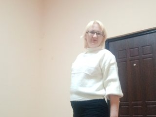 A Camwhoring Delectable Girl Is What I Am And I Am A Blonde