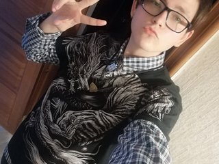 I'm 18 Years Old! At BongaCams People Call Me Seva-kun