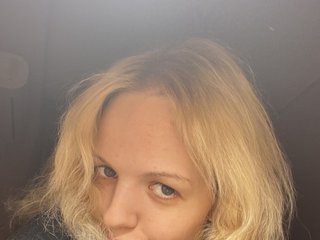 I Live In Los Angeles, My Age Is 24 Yrs Old, My BongaCams Model Name Is Hungrybunnyy