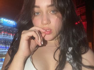 At BongaCams People Call Me Chloe-Adams19 And I Am A Brunette, I'm A Sex Cam Stunning Bimbo