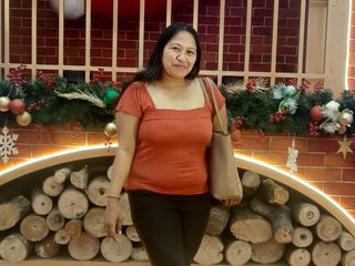 I Am A Blonde, 39 Is My Age And My BongaCams Model Name Is BeautyShines
