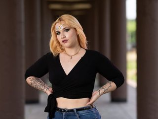 I Come From Latina And I Am A Brunette! I'm A Webcam Lovable Sweet Thing
