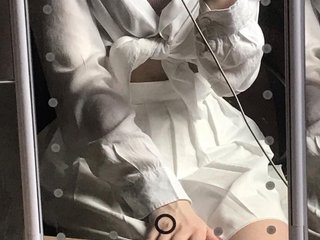 I'm 21 Yrs Old! I Am A Brunette, People Call Me JillianGinny
