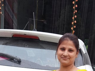 A Sex Chat Sexy Hottie Is What I Am! I Am Named Simran7, I Come From Delhi