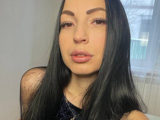 I Am A Brunette And I'm A Webcam Easy Hottie