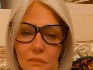 I'm 46! I Am A Blonde, A Cam Pretty Babe Is What I Am