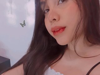 I'm 22 Years Of Age, My Model Name Is PaulinaSantos