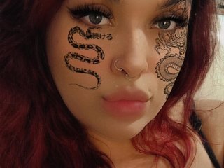 I'm 23 Yrs Old! My Name Is BlairHibbinz! A Sex Webcam Sensual Honey Is What I Am