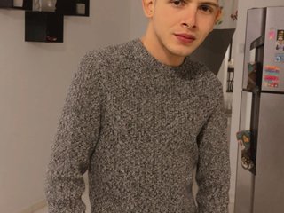 Latino Is Where I Come From! My Name Is Lucianbonett, I'm 19 Years Old