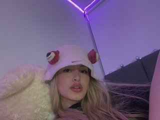 21 Is My Age! I Am A Blonde! I'm A Sex Cam Sexy Honey