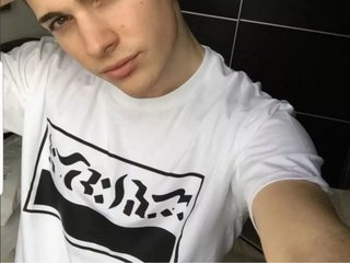 My Name Is Bondik0001 And I'm 26 Yrs Old, I Am A Brunette