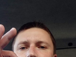 I Am A Brunette! 33 Is My Age And My BongaCams Name Is Zazik3