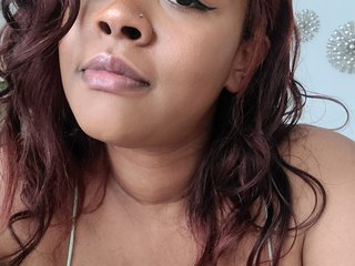 I'm A Cam Stunning Babe, People Call Me Nevaehknowls And I'm 25 Years Old
