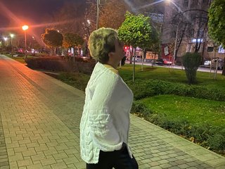 I Am A Blonde And My Model Name Is -Kris