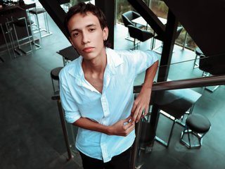 19 Is My Age, I Am A Brunette! My Name Is JackDamon