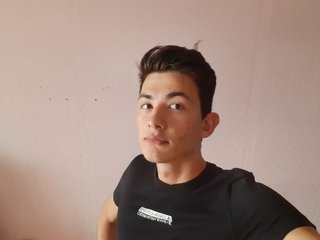I Am Named DannyHarison And I Am A Brunette And My Age Is 21 Years Old